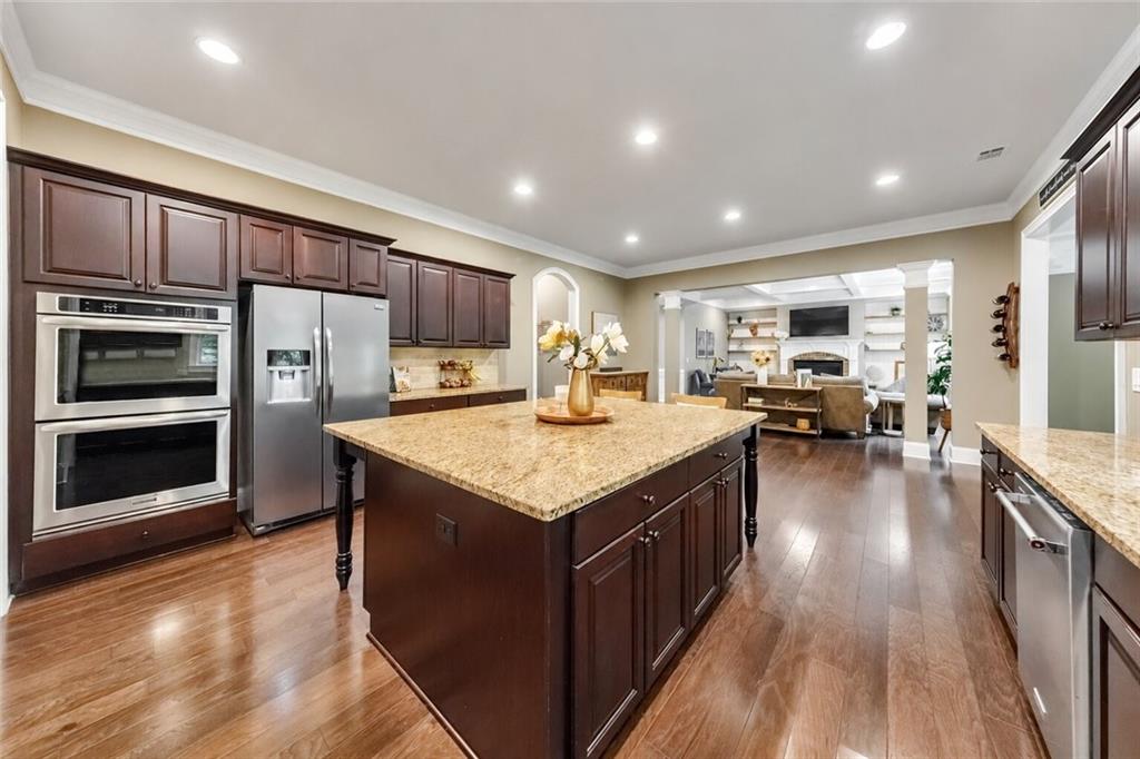 1336 Queens Park Drive NW
