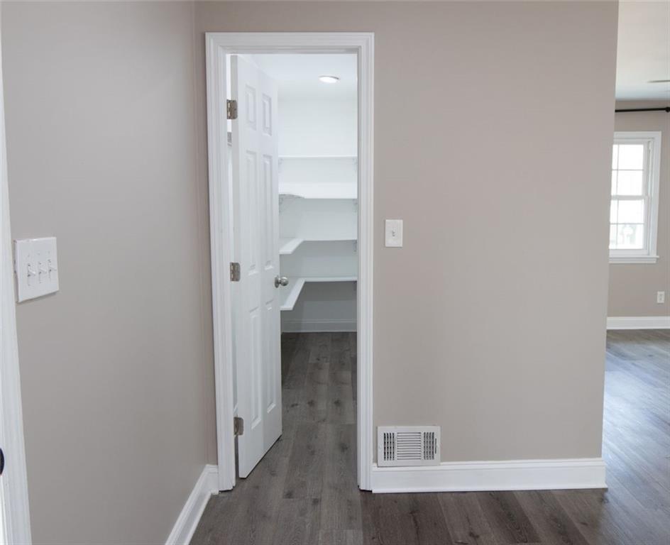 Addison Heights - Residential Lease
