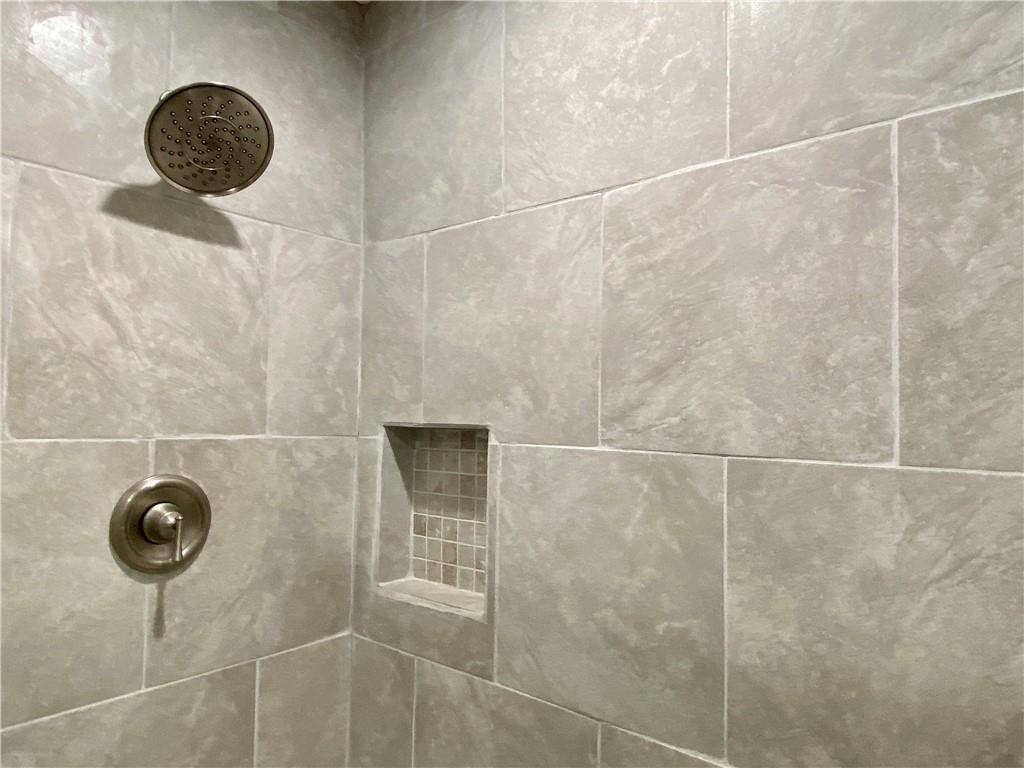 Addison Heights - Residential Lease