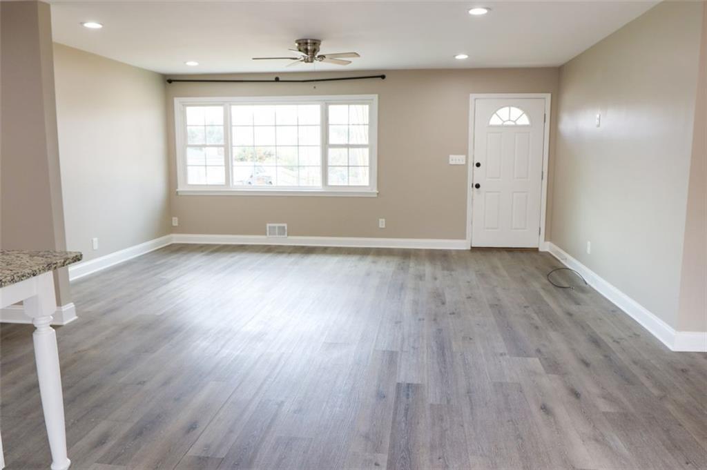 Addison Heights - Residential Lease