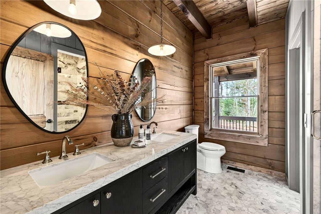 Ellijay, Georgia, 30540, United States, 3 Bedrooms Bedrooms, ,4 BathroomsBathrooms,Residential,Active,2018688