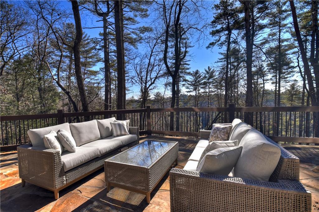Ellijay, Georgia, 30540, United States, 3 Bedrooms Bedrooms, ,4 BathroomsBathrooms,Residential,Active,2018688