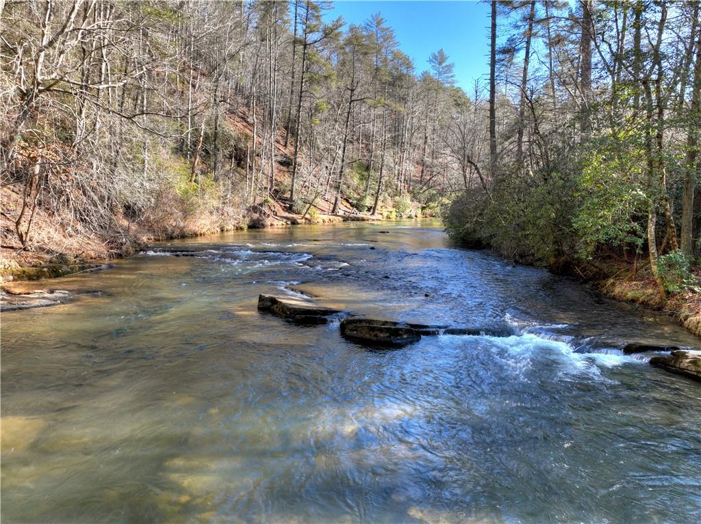 Ellijay, Georgia, 30540, United States, 3 Bedrooms Bedrooms, ,4 BathroomsBathrooms,Residential,Active,2018688