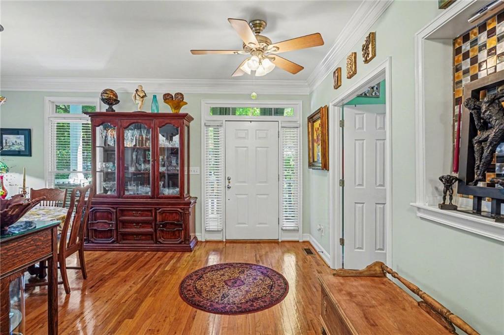 928 Delmar Avenue SE