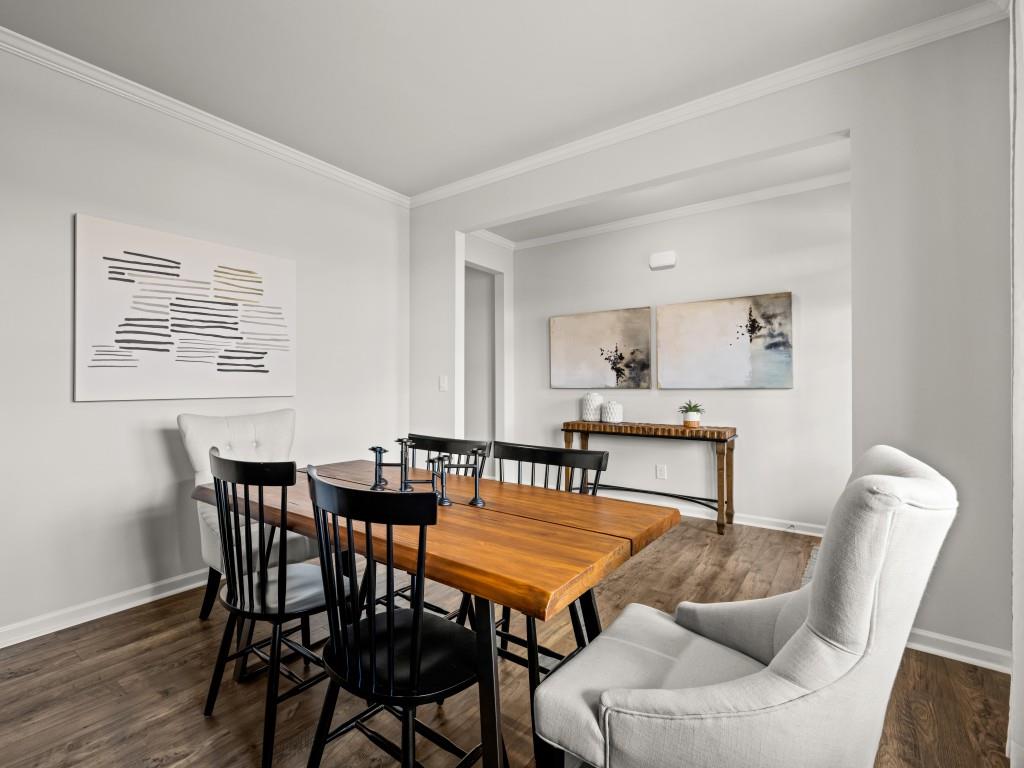 443 King Village