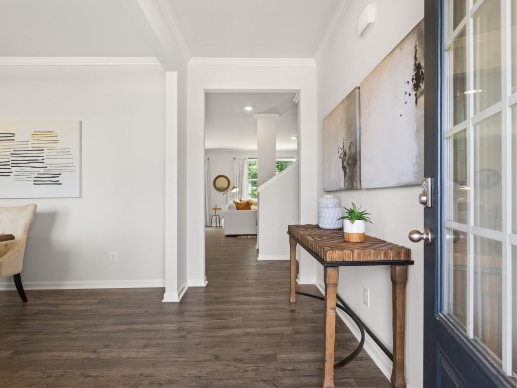 443 King Village