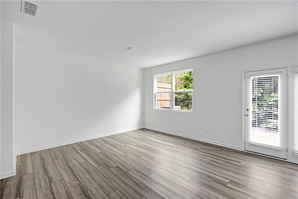 AVIARY PARK - Residential Income