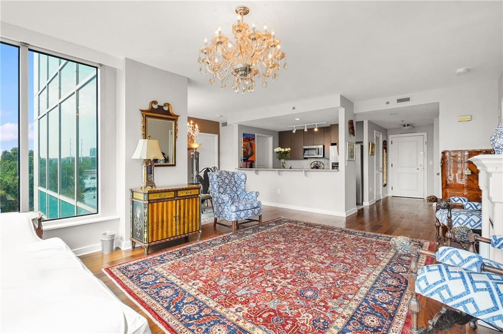 3338 PEACHTREE Road NE 709