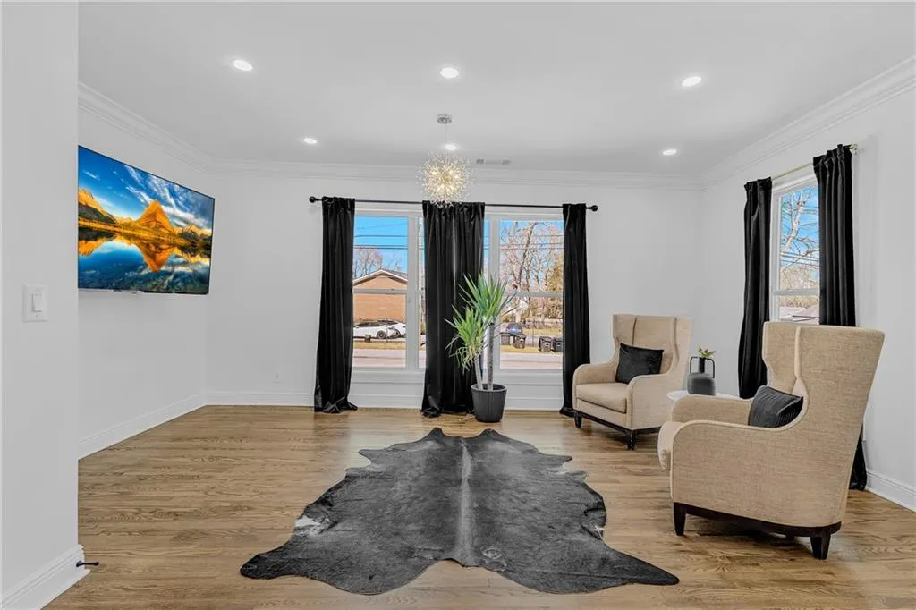 Atlanta, Georgia 30337, United States, 5 Bedrooms Bedrooms, ,4 BathroomsBathrooms,Residential,Active,83724