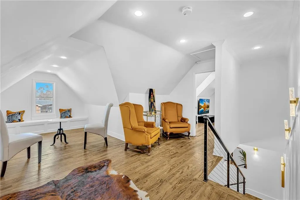 Atlanta, Georgia 30337, United States, 5 Bedrooms Bedrooms, ,4 BathroomsBathrooms,Residential,Active,83724