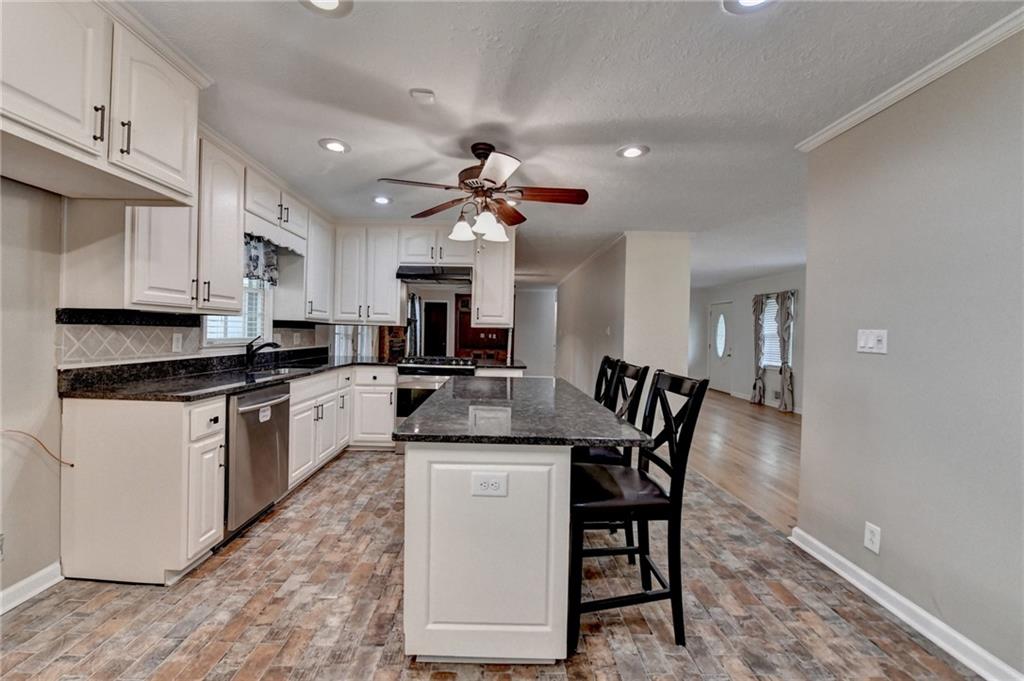 2963 Williams Place, Snellville, Georgia image 22