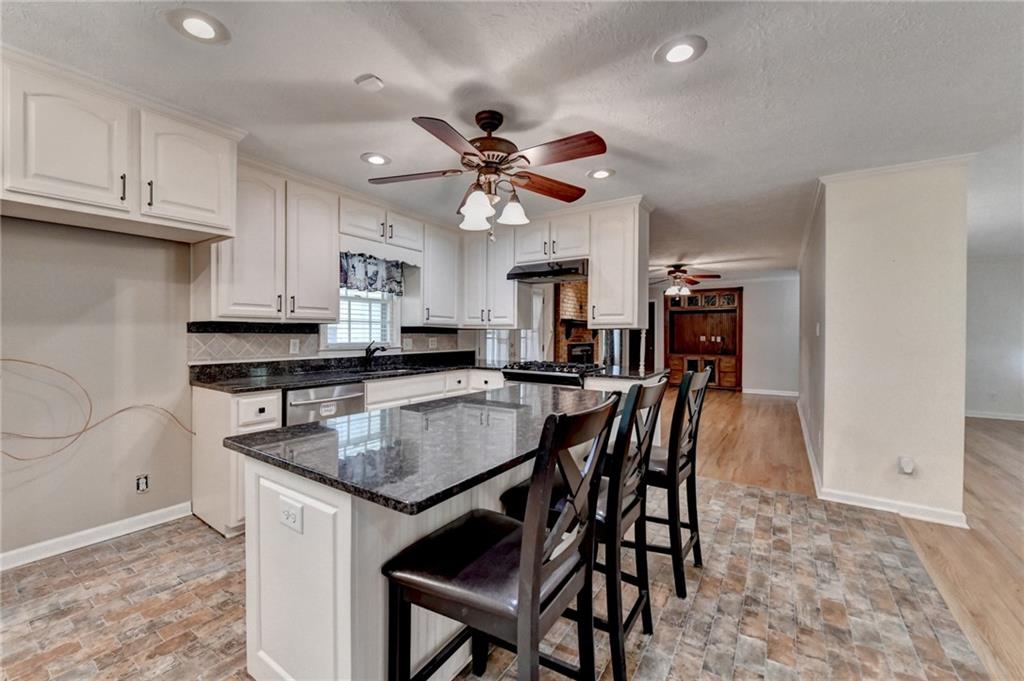2963 Williams Place, Snellville, Georgia image 21