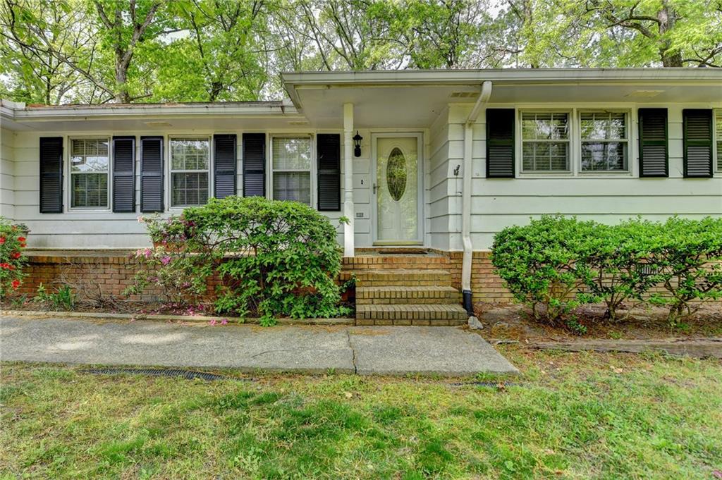 2963 Williams Place, Snellville, Georgia image 8