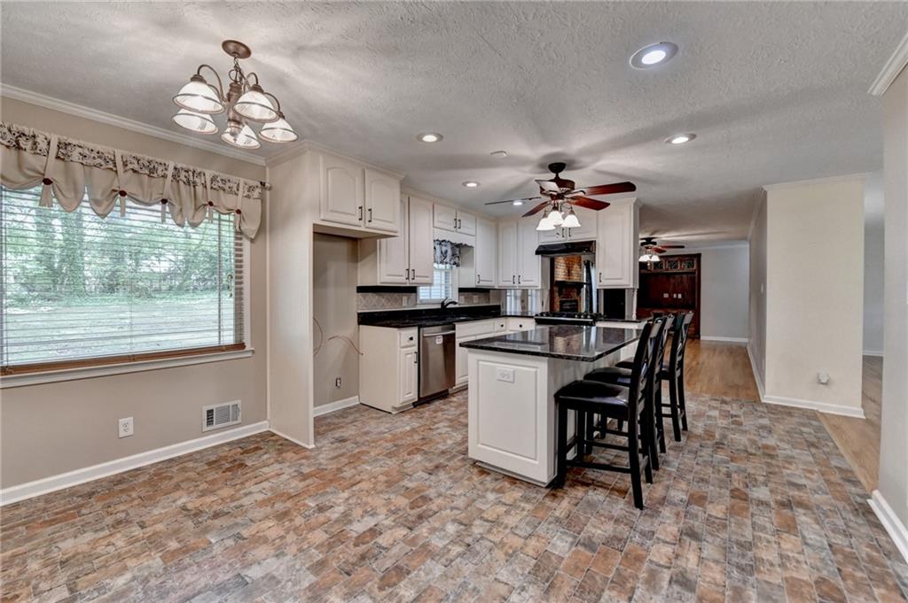 2963 Williams Place, Snellville, Georgia image 20