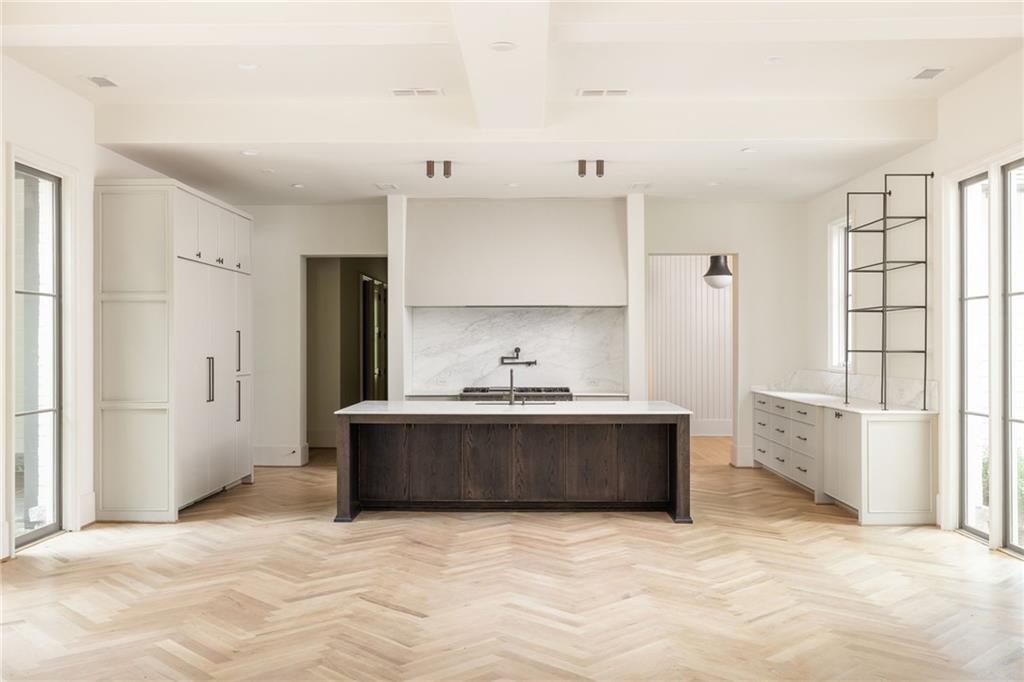 8350 Farmette Bend