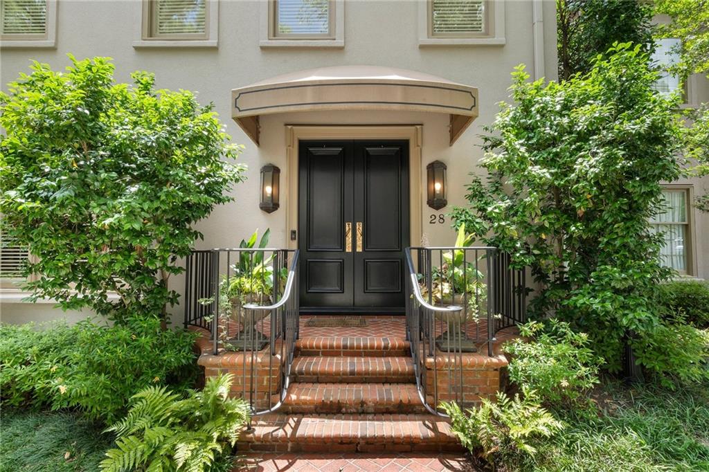 2525 Peachtree Road 28