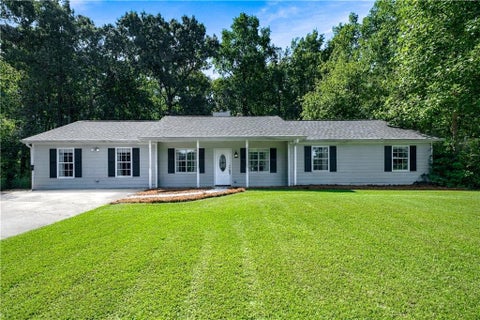 Homes For Sale - 1599 Jockey Court<br/> Barrow County, Auburn, GA 30011