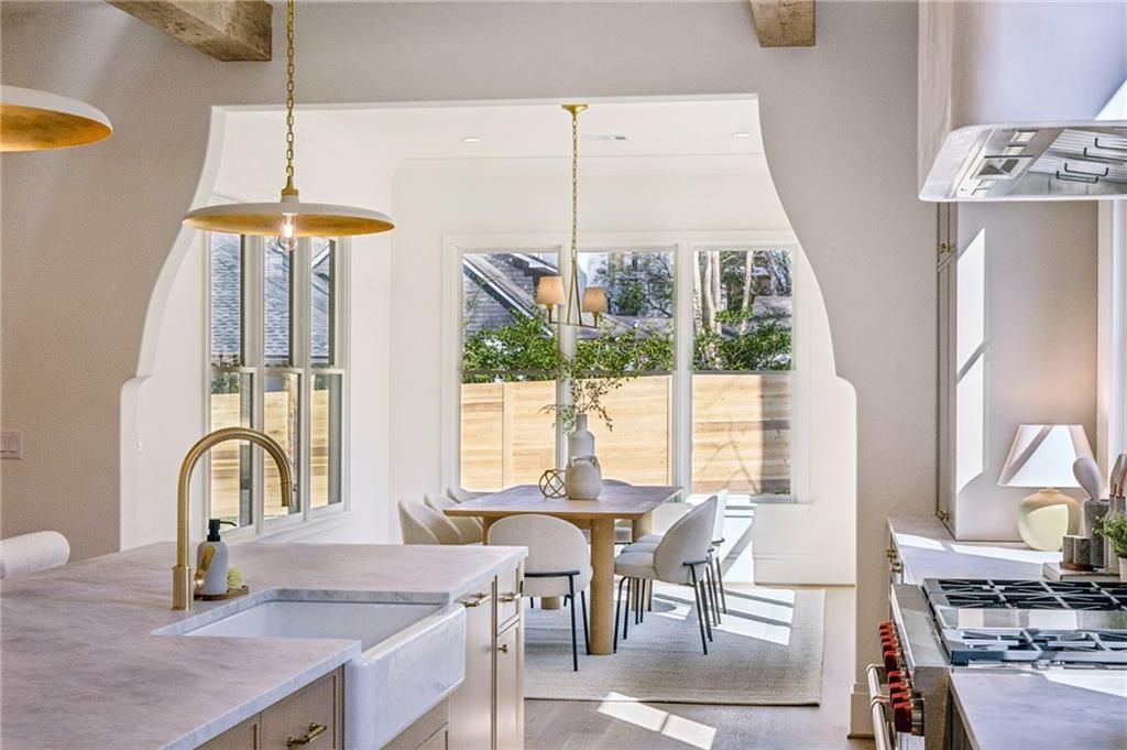 Atlanta, Georgia, 30306, United States, 6 Bedrooms Bedrooms, ,7 BathroomsBathrooms,Residential,Active,2020524