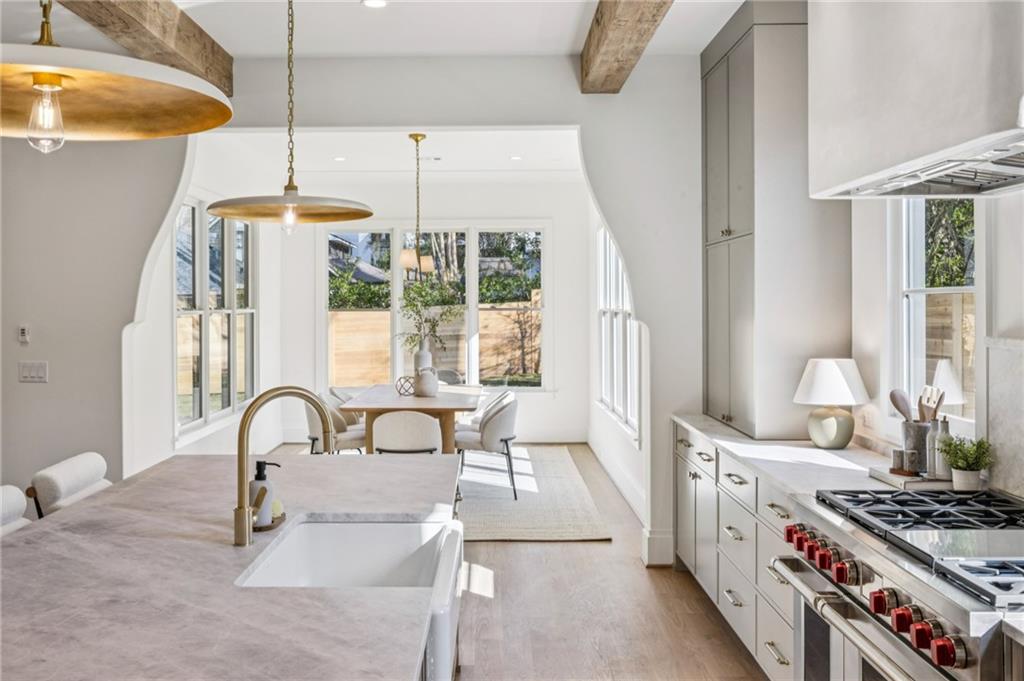 Atlanta, Georgia, 30306, United States, 6 Bedrooms Bedrooms, ,7 BathroomsBathrooms,Residential,Active,2020524