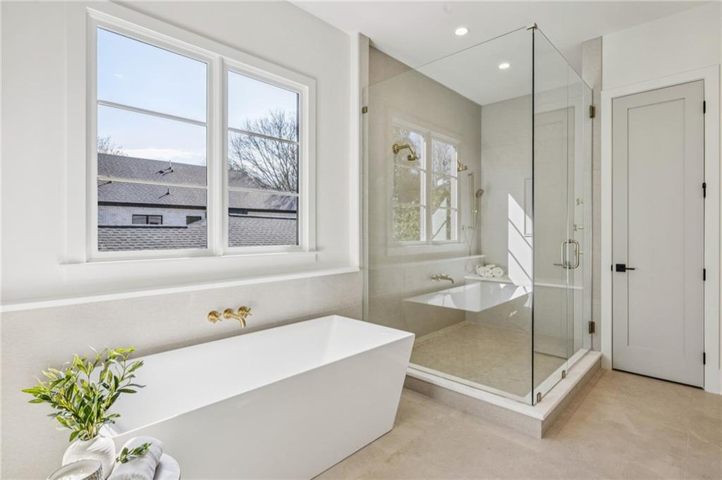 Atlanta, Georgia, 30306, United States, 6 Bedrooms Bedrooms, ,7 BathroomsBathrooms,Residential,Active,2020524