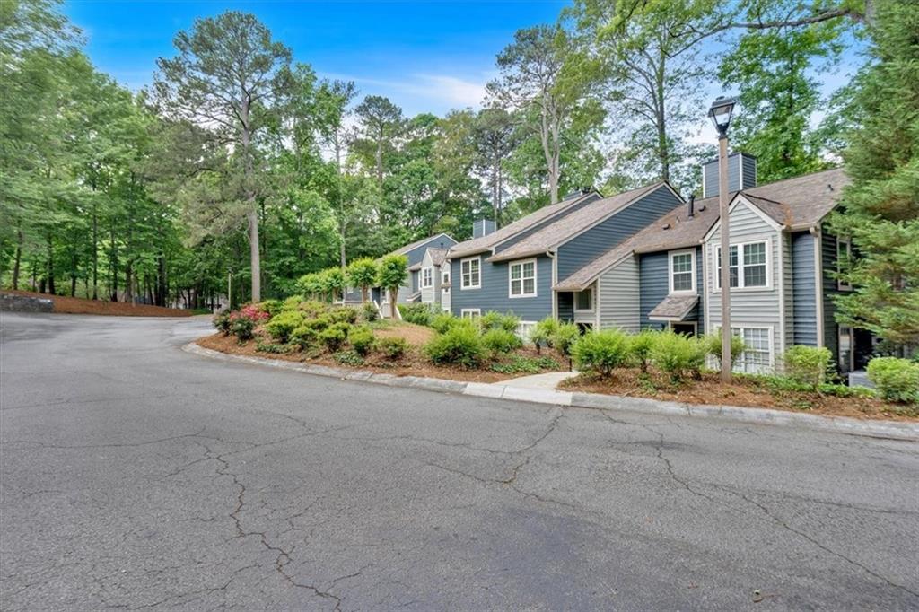 1438 N Crossing Drive, Atlanta, Georgia image 25