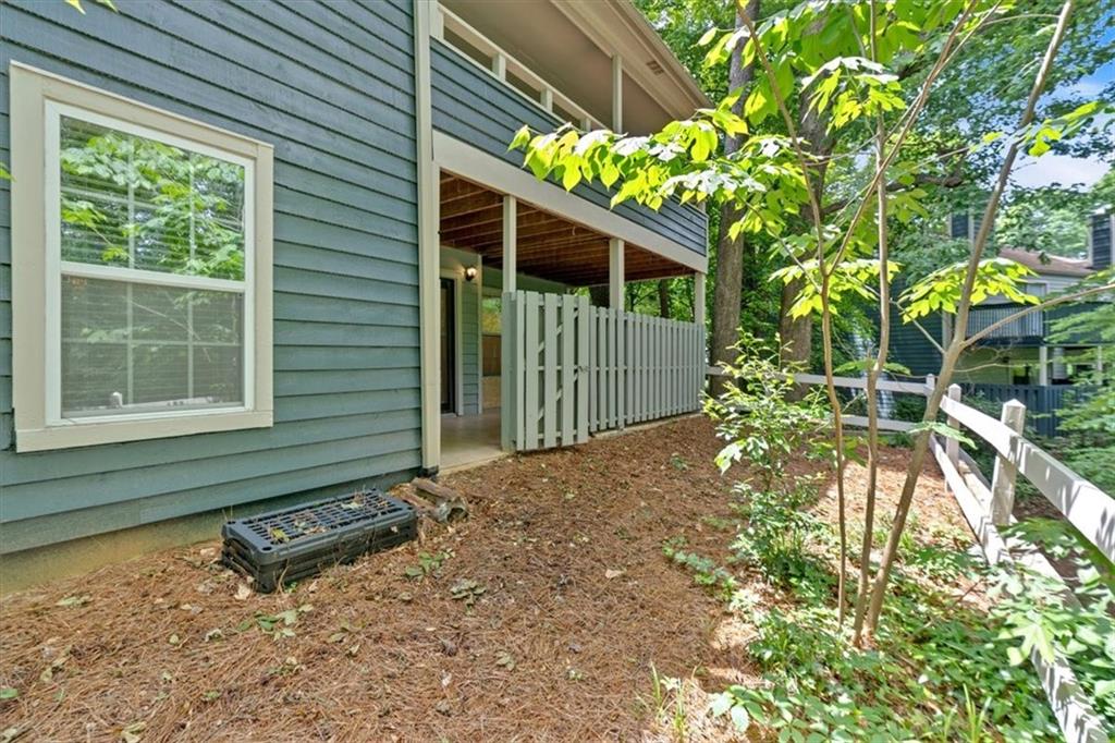 1438 N Crossing Drive, Atlanta, Georgia image 23