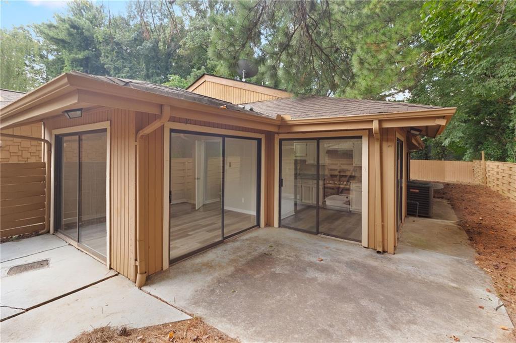 Spinnaker Cove - Residential