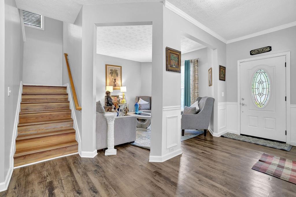 1208 Everwood Drive SW