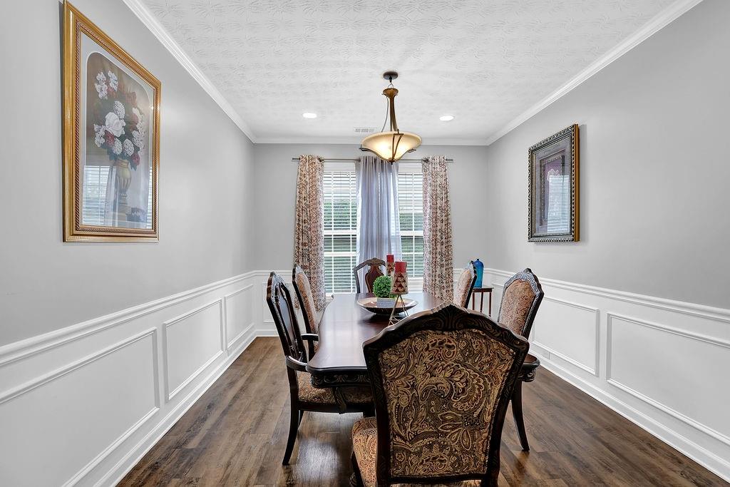 1208 Everwood Drive SW