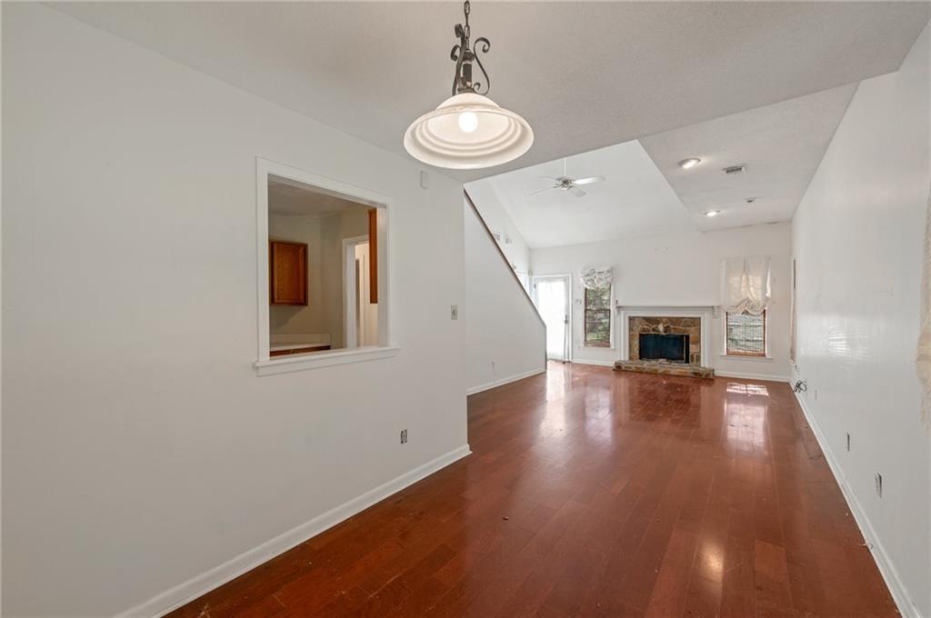 1025 Whitfield Court, Smyrna, Georgia image 3