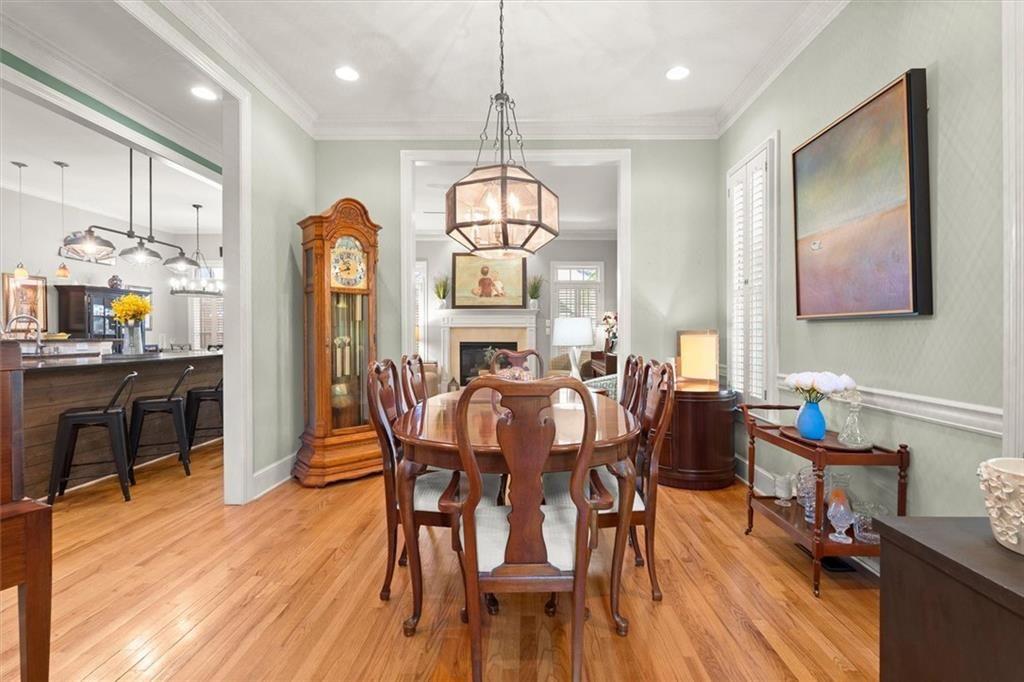 2300 English Ivy Court