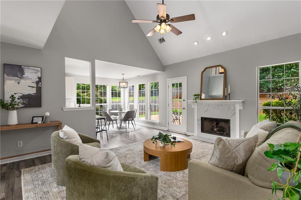 874 Ashwood Walk