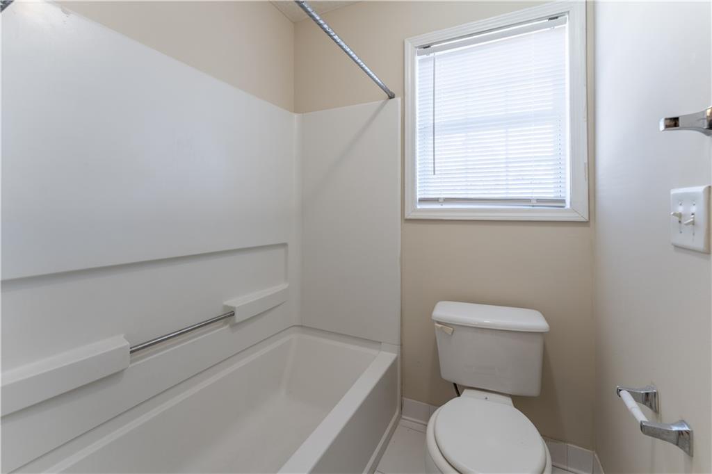 538 Shadowmoore Drive, Riverdale, Georgia image 28