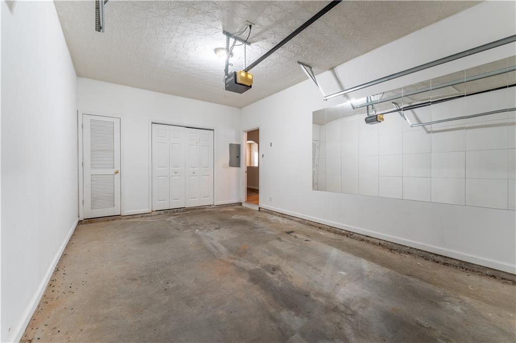 538 Shadowmoore Drive, Riverdale, Georgia image 34