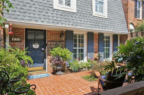 Townhouse For Sale - 434 The North Chace<br/> Sandy Springs, GA 30328