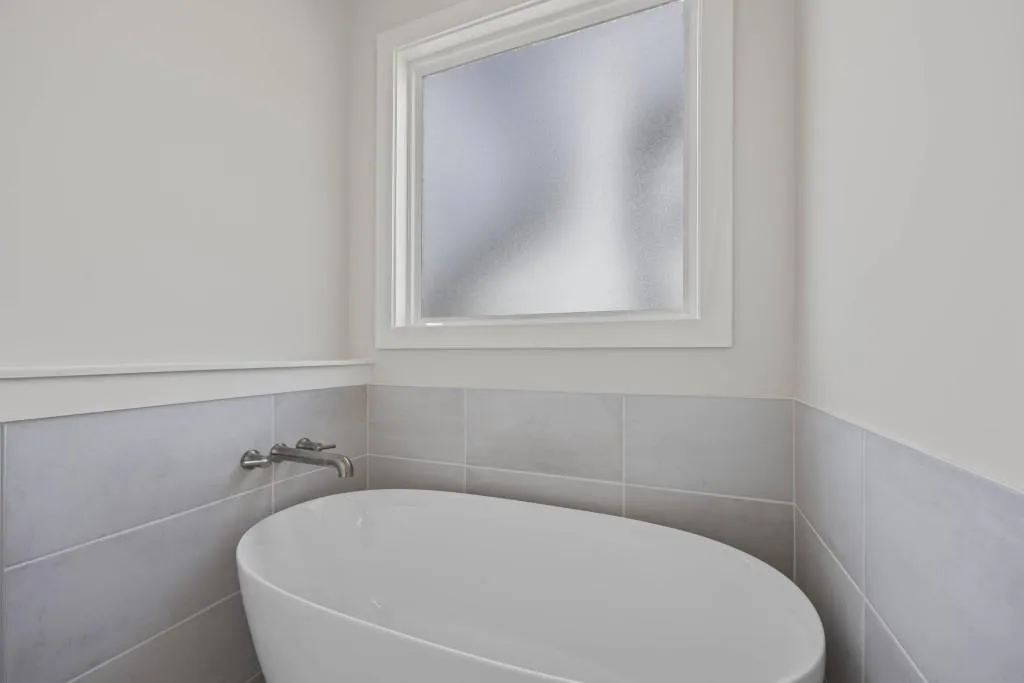 Lavonia, Georgia 30553, United States, 3 Bedrooms Bedrooms, ,3 BathroomsBathrooms,Residential,Pending,57334