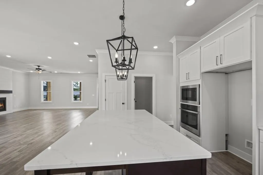 Lavonia, Georgia 30553, United States, 3 Bedrooms Bedrooms, ,3 BathroomsBathrooms,Residential,Pending,57334