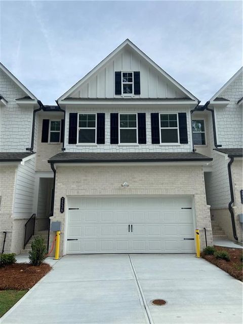 Townhouse For Sale - 2536 States Avenue<br/> Dekalb County, Doraville, GA 30360