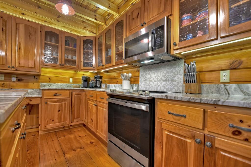 208 Crestview Lane, Cherry Log, Georgia image 11