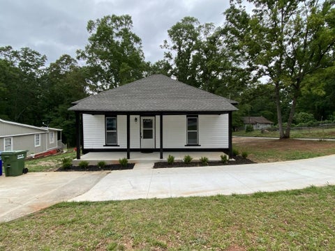 Homes For Sale - 702 Roosevelt Street<br/> Monroe, GA 30656