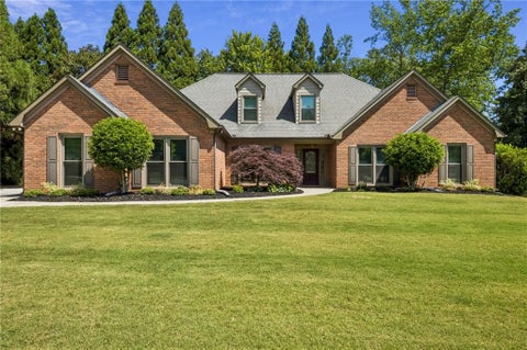 Homes For Sale - 2970 Ashton Pointe Circle<br/> Dacula, GA 30019