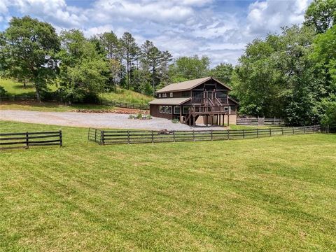 A home in Hiawassee