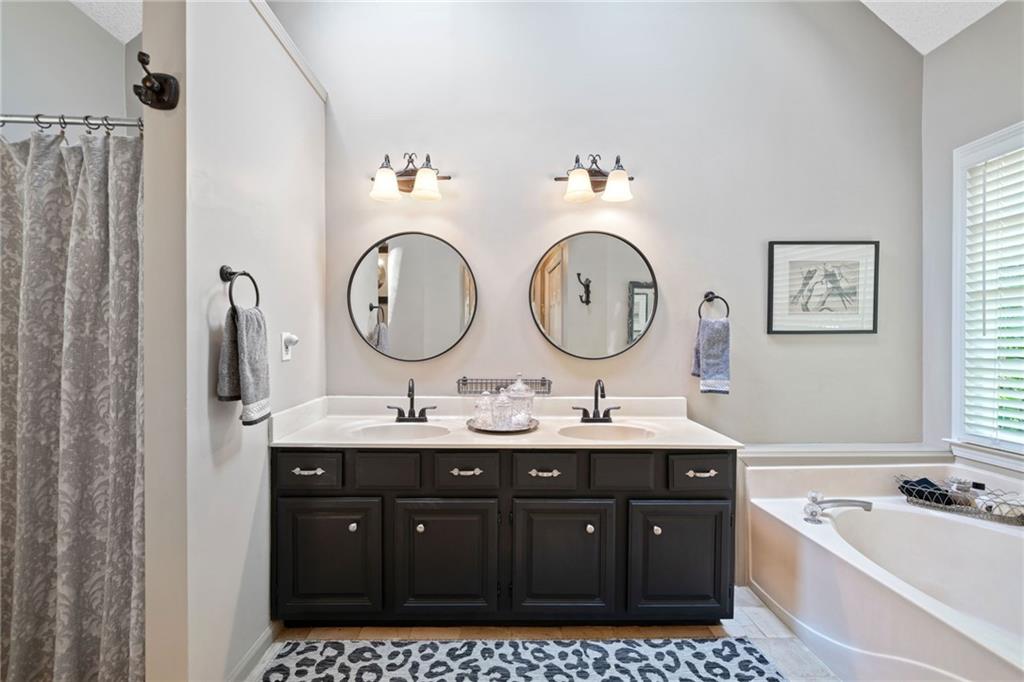 2158 NW Southbrook Ridge, Kennesaw, Georgia image 28