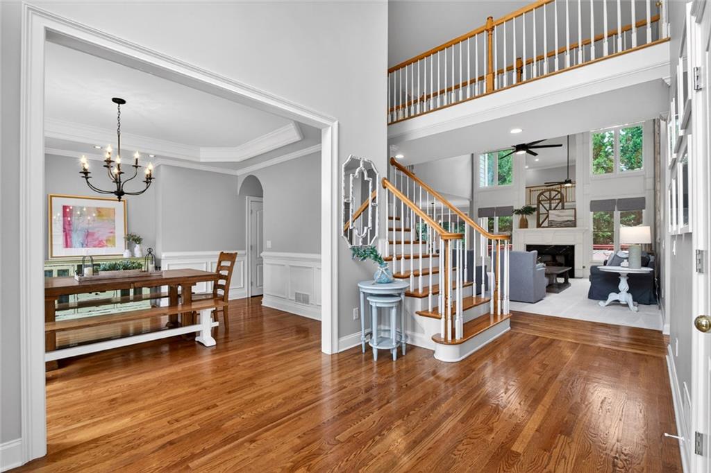 3913 Springtree Lane
