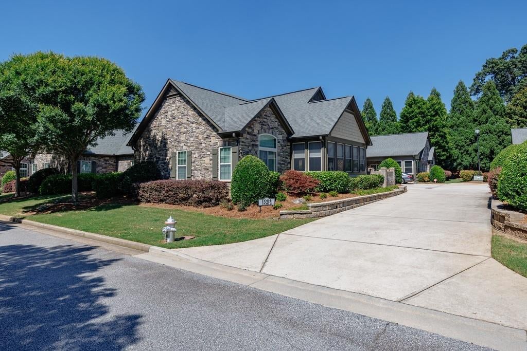 120 Chastain Road NW 1002