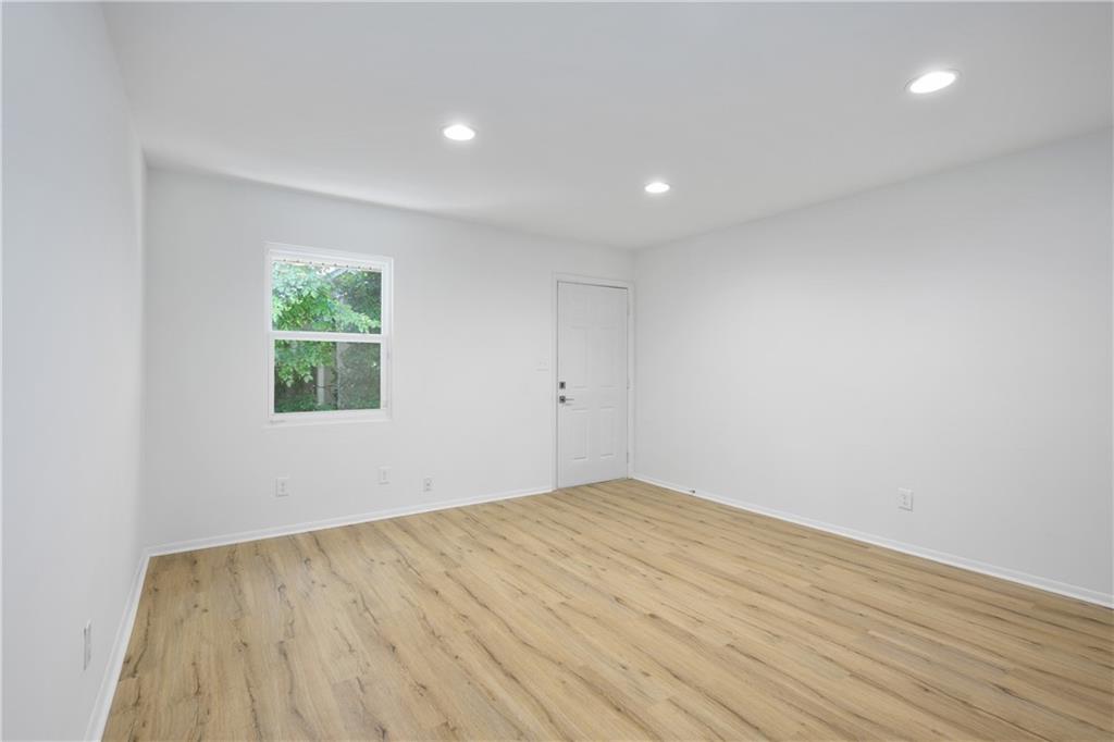 1170 Greenwich Street SW 3