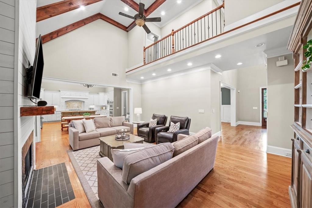 3542 Clubland Drive