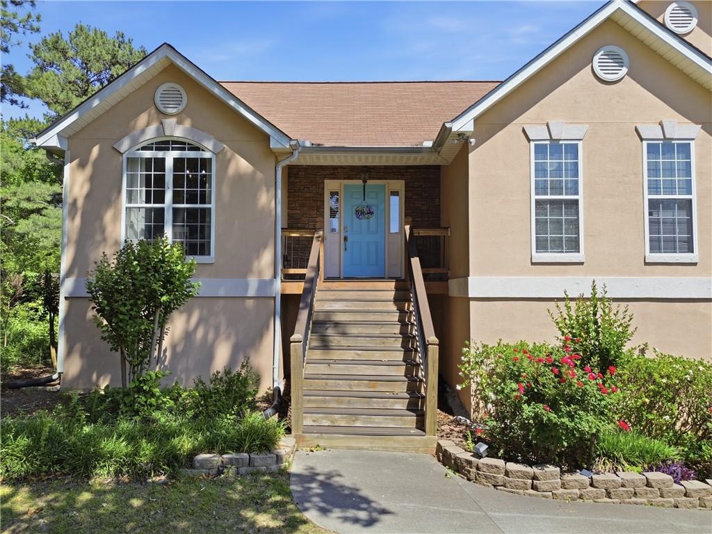 137 Orchard Way SE