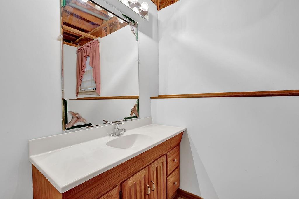 5786 Broxton Circle, Peachtree Corners, Georgia image 40