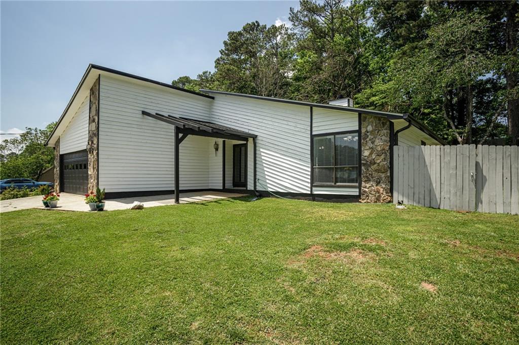 812 Steeple Chase Drive